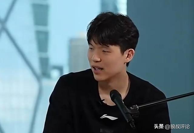 杨瀚森：看到恶评有时候很想笑 他们骂得很有才 但做好自己就行了