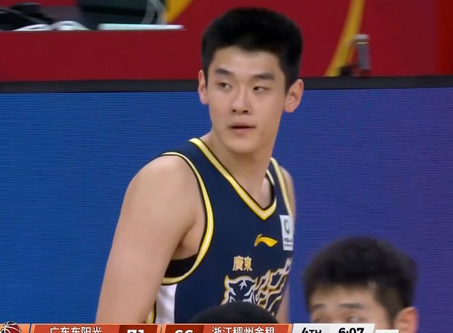 索要飞机+股份+房产!!他真是让人大开眼界!